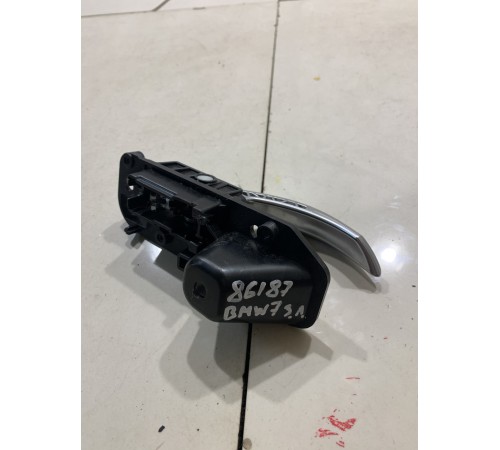 Ручка двери (задняя левая внутренняя)