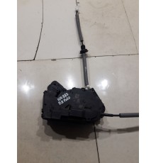 Замок двери (передний правый)