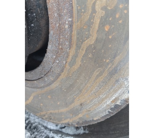 Тормозной диск передний левый