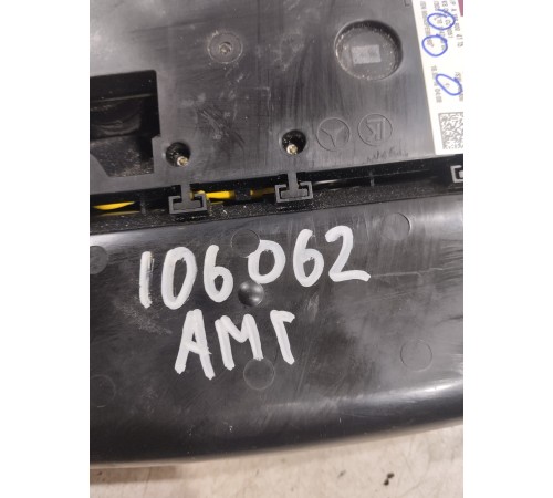 Плафон внутреннего освещения передний