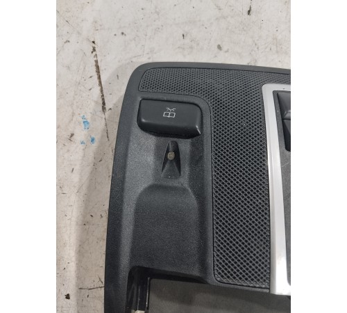 Плафон внутреннего освещения передний