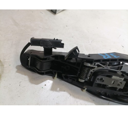 Ручка двери задняя правая наружная