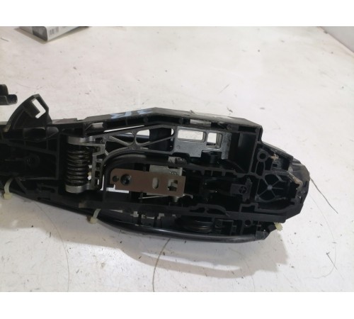 Ручка двери задняя правая наружная