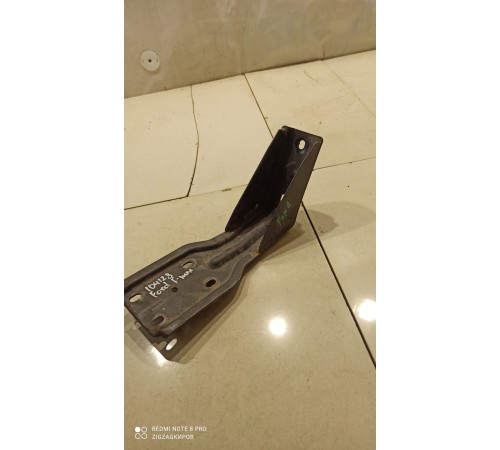 Кронштейн спойлера задний