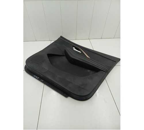 Обшивка двери передняя правая