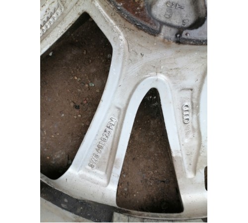 Колесо в сборе 245/40 R18 лето