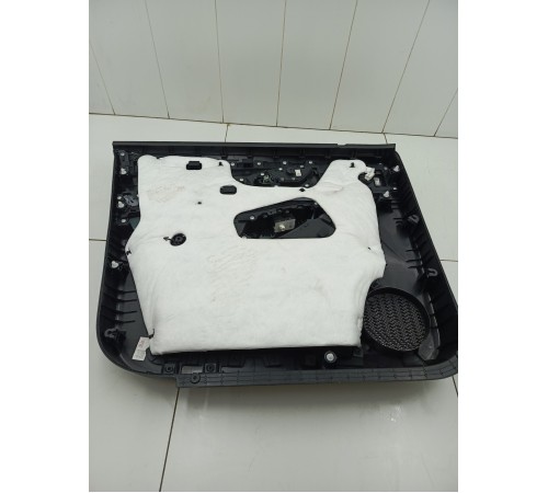 Обшивка двери передняя правая