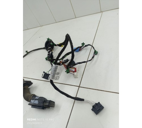 Электропроводка двери передняя левая