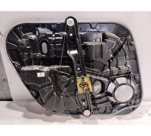 Стеклоподъемник (задний правый)