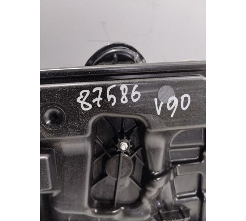 Стеклоподъемник (задний правый)