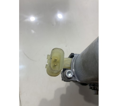 Моторчик стеклоподъемника (задний, правый)