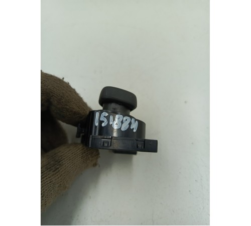 Кнопка регулировки рулевой колонки