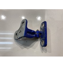 Петля двери (передняя, правая, верхняя)