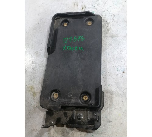 Площадка под АКБ аккумулятор