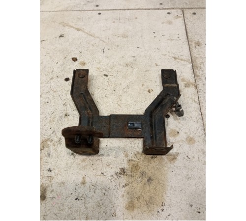 Кронштейн монтажного блока