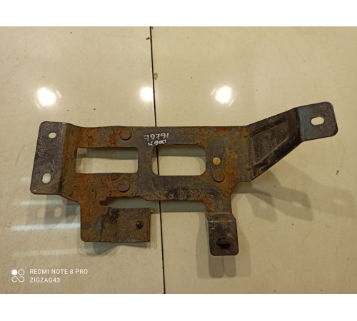 Кронштейн датчика слепых