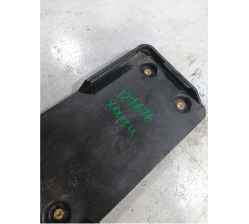 Площадка под АКБ аккумулятор