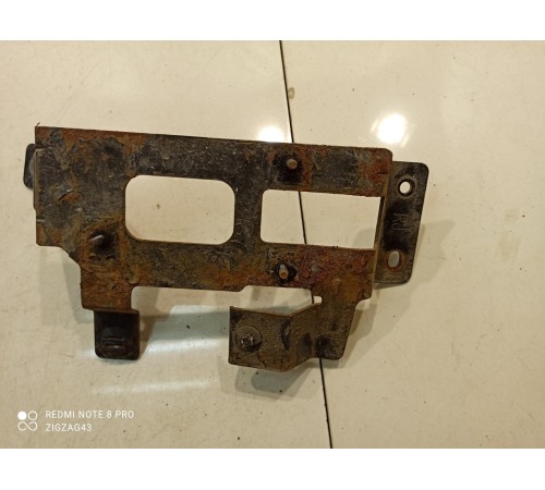 Кронштейн датчика слепых