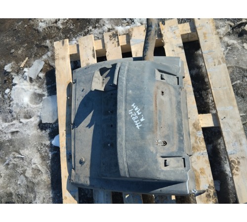 Брызговик (задний правый)