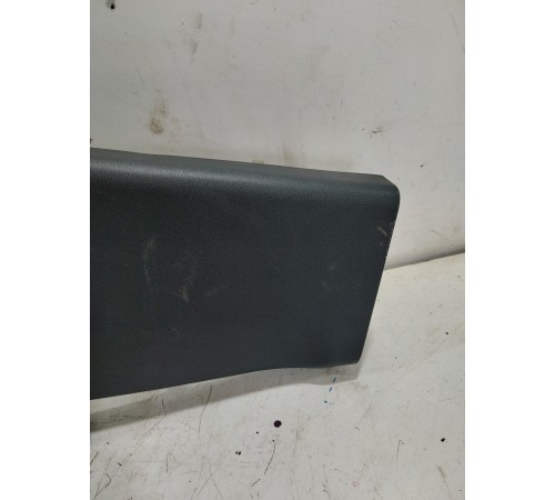 Обшивка центральной стойки левая нижняя