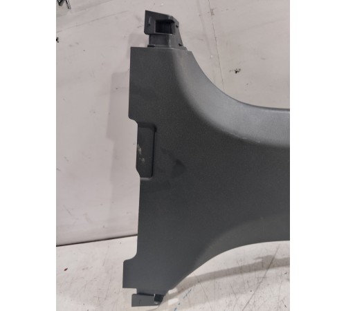 Обшивка центральной стойки левая нижняя