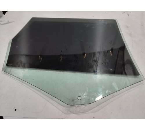 Стекло двери (заднее, левое)