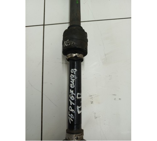 Полуось (привод) передний правый