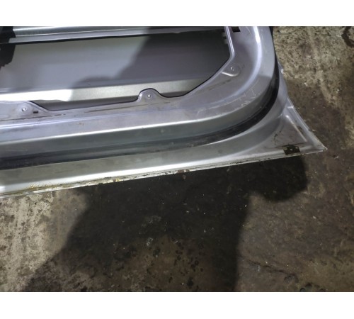 Дверь (передняя, правая)