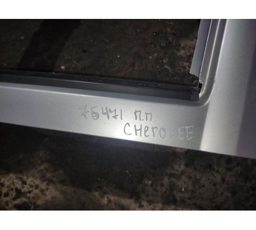 Дверь (передняя, правая)