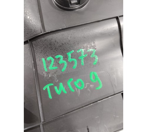 Накладка центральной консоли левая