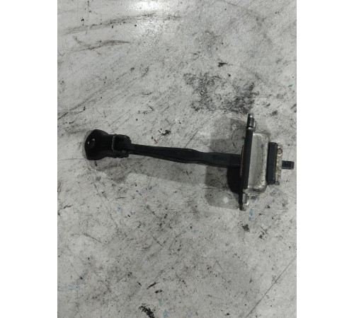 Ограничитель двери задний левый