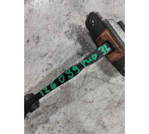 Ограничитель двери задний левый