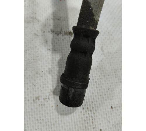 Тормозной шланг передний правый