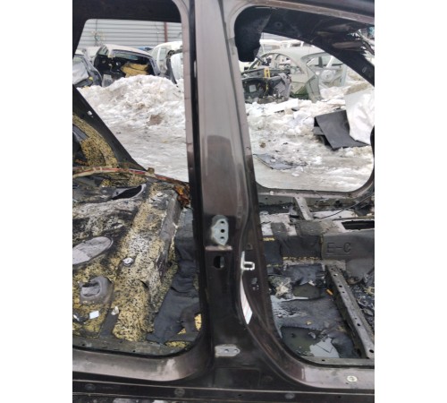 Порог со стойкой(правый)