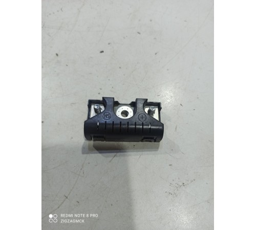 Клемма аккумулятора