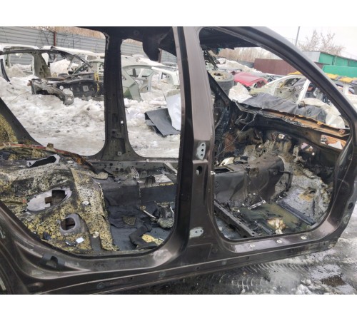 Порог со стойкой(правый)