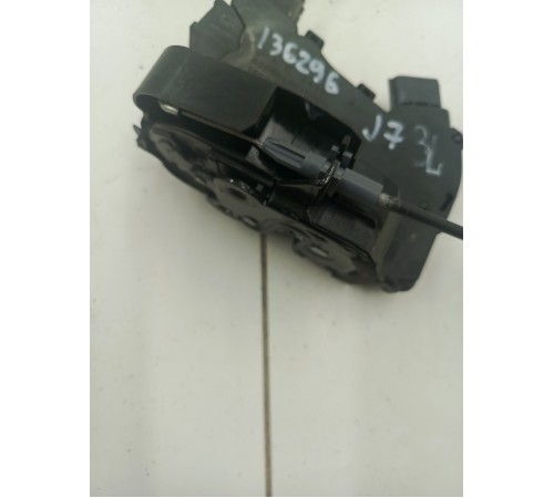 замок задний левый