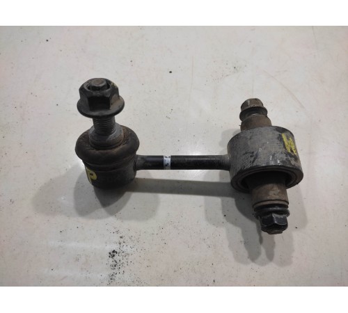 Стойка стабилизатора (задняя, правая)