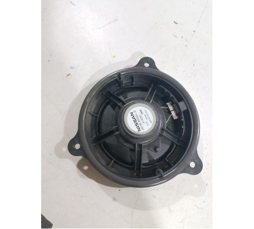 Динамик двери