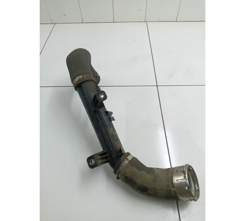 Патрубок системы охлаждения