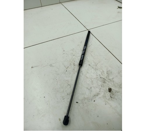 Амортизатор двери крышки багажника правый