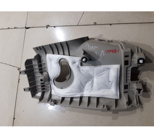 Обшивка задней стойки левая