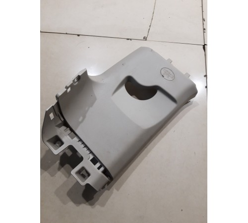 Обшивка задней стойки левая