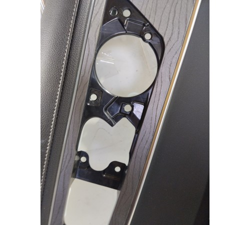 Обшивка двери задняя левая