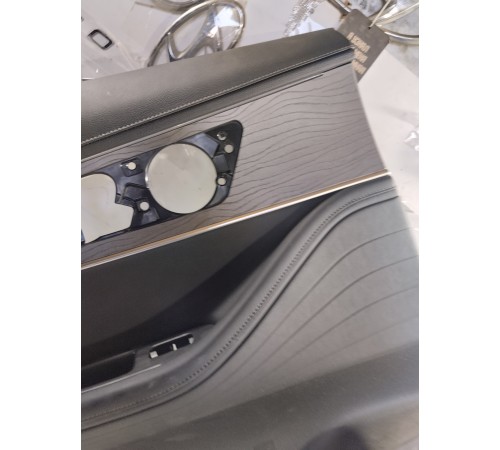 Обшивка двери задняя левая