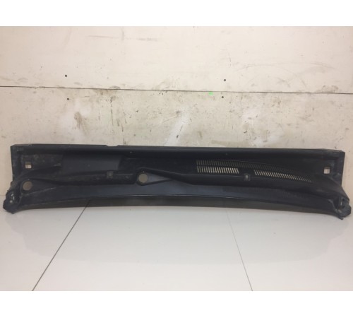 Решетка стеклоочистителя (планка под лобовое стекло)