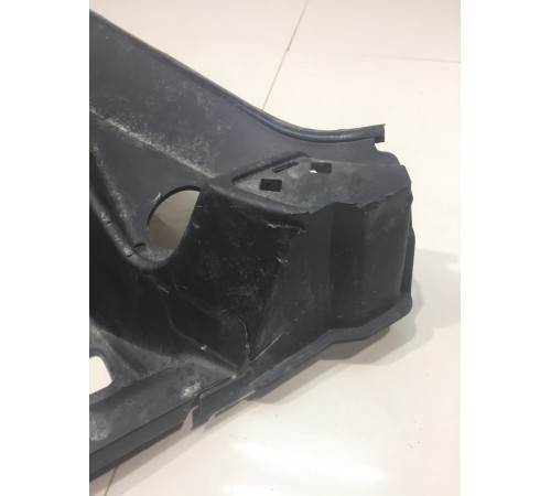 Решетка стеклоочистителя (планка под лобовое стекло)