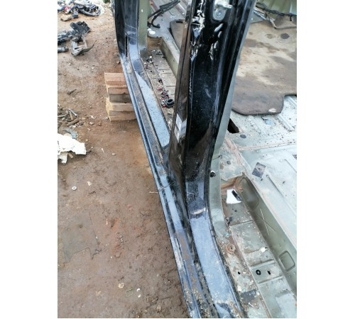 Порог со стойкой правый