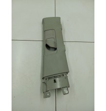 Обшивка центральной стойки правая верхняя