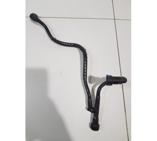 Трубка топливная